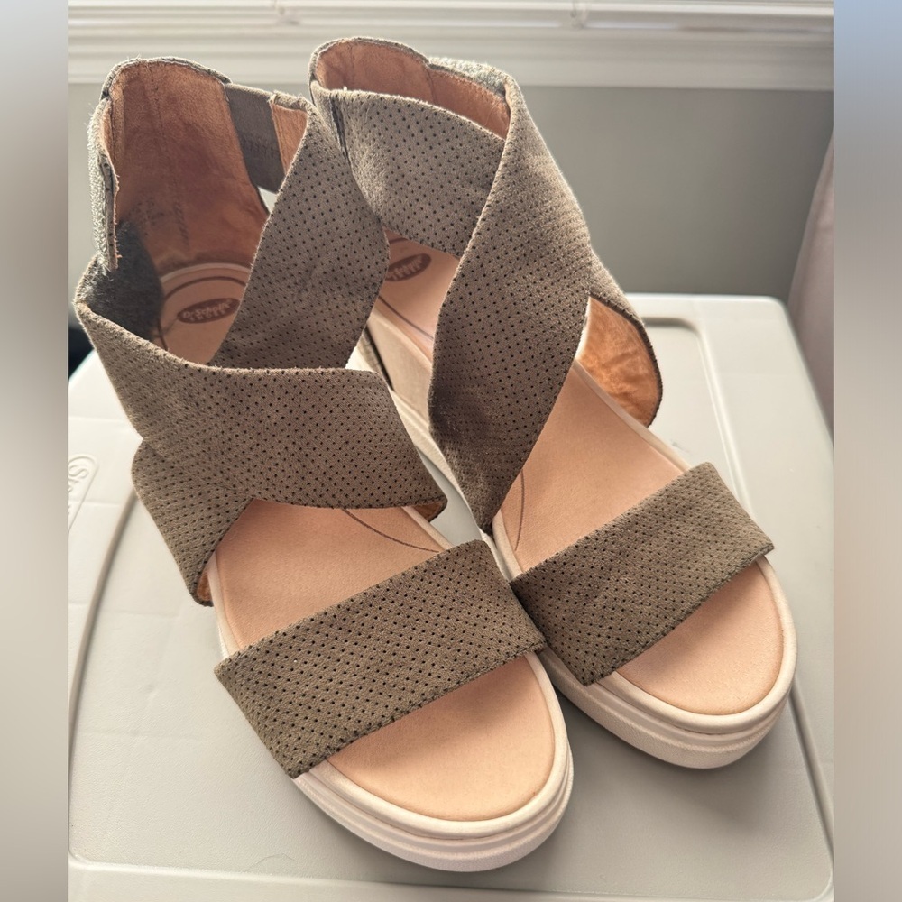 Dr. Scholl’s Sheena Suede Wedge Sandals Olive Green
